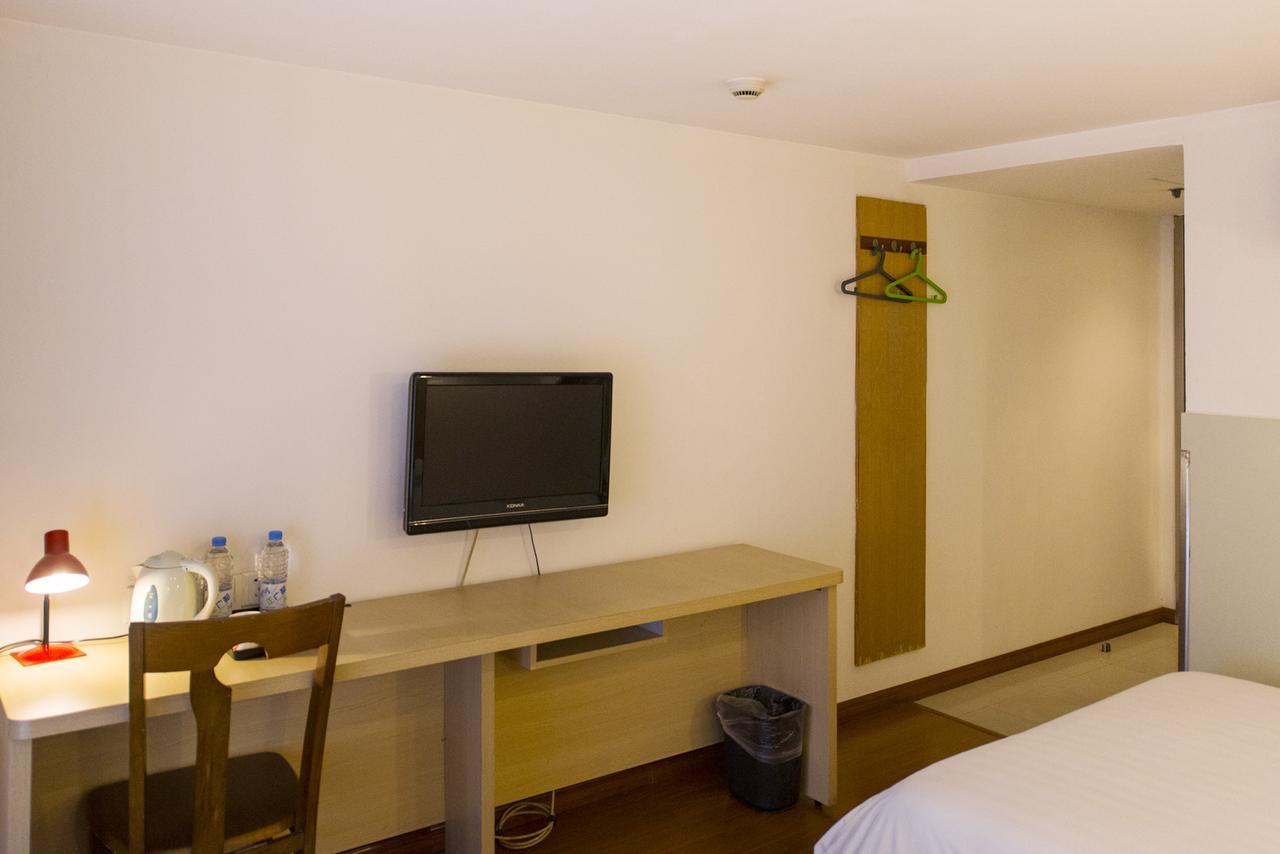 Motel Shenzhen Longgang Longcheng Square Metro Station Exterior photo