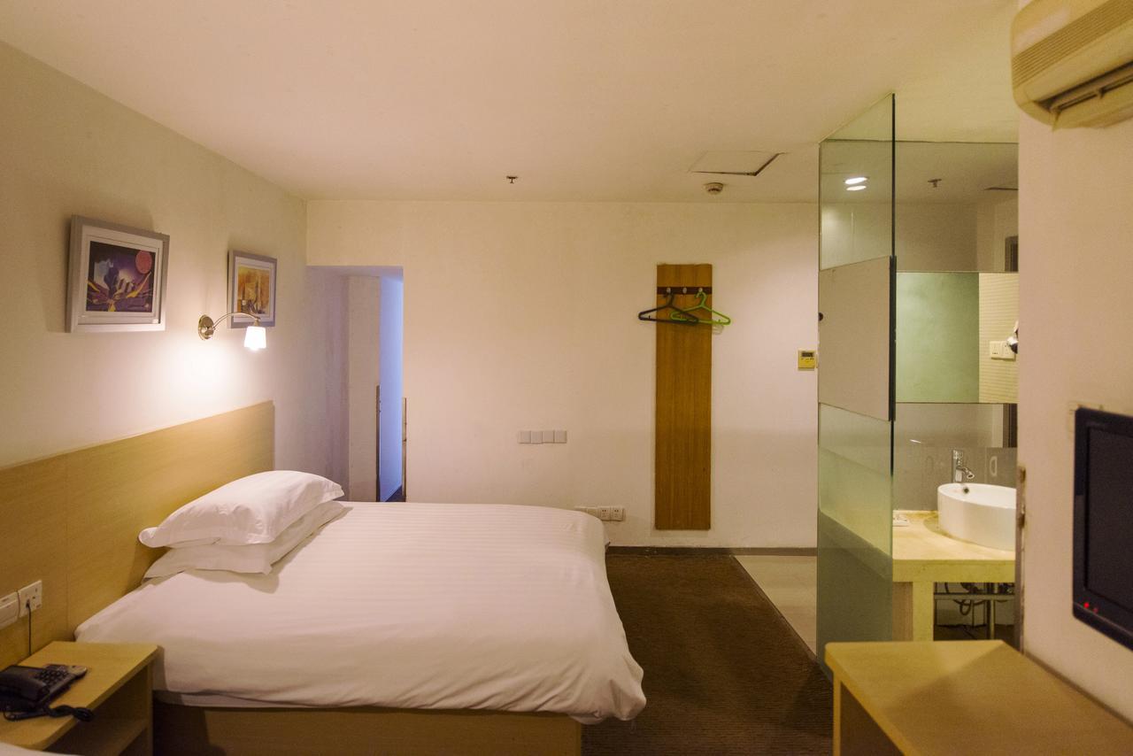 Motel Shenzhen Longgang Longcheng Square Metro Station Exterior photo